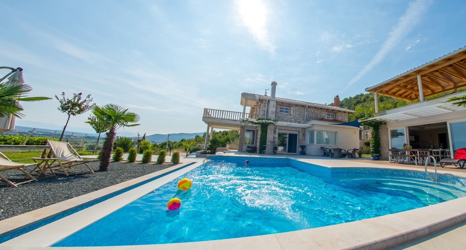 Piscine extérieure, piscine chauffée