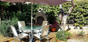 Outdoor dining - Studio Villa Nui GH (Cuers)