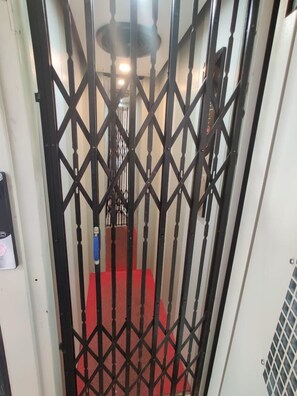 Interior - Sukhmani Homestays. Your own space in a private bungalow. (KOLKATA)