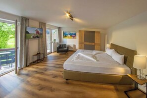 Comfort Room, Balcony