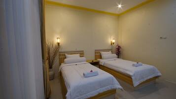 Superior Twin Room, 2 Single Beds | 1 bedroom, premium bedding, down duvets, pillow-top beds