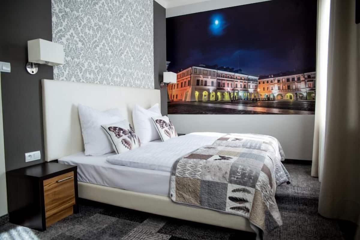 Decoración personalizada, muebles diferentes y escritorio