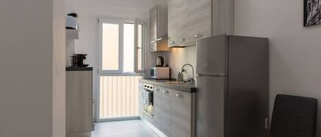 Fridge, microwave, oven, dishwasher