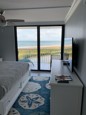 2 bedrooms, iron/ironing board, travel cot, free WiFi