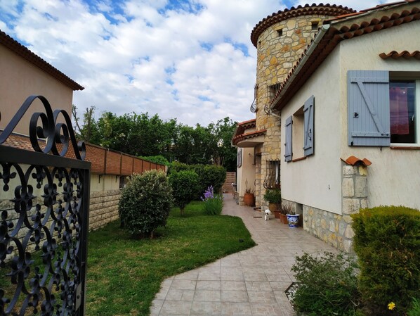 Enceinte de l’hébergement