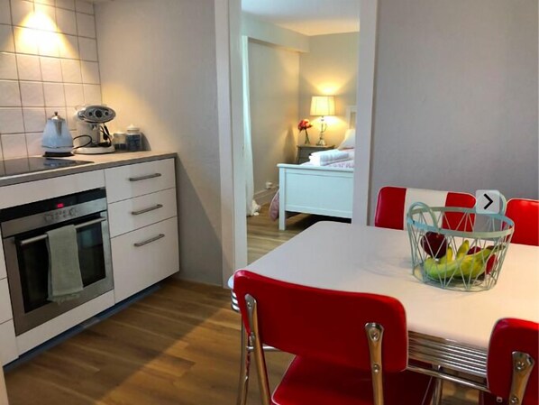 Apartment, 2 Bedrooms (1) | Private kitchen | Full-sized fridge, oven, stovetop, dishwasher