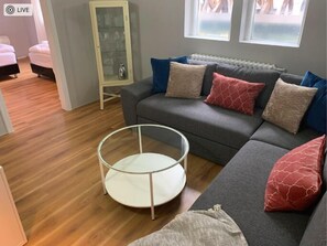 Appartement, 2 chambres (1) | Coin séjour | Télévision à écran plat, Netflix, services de streaming