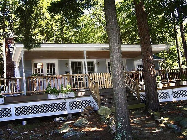 Exterior - 10+ Spacious Cape on Winnipesaukee Island. Private Peninsula. Sunset Views. (Meredith)