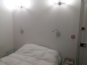2 bedrooms, iron/ironing board, free WiFi