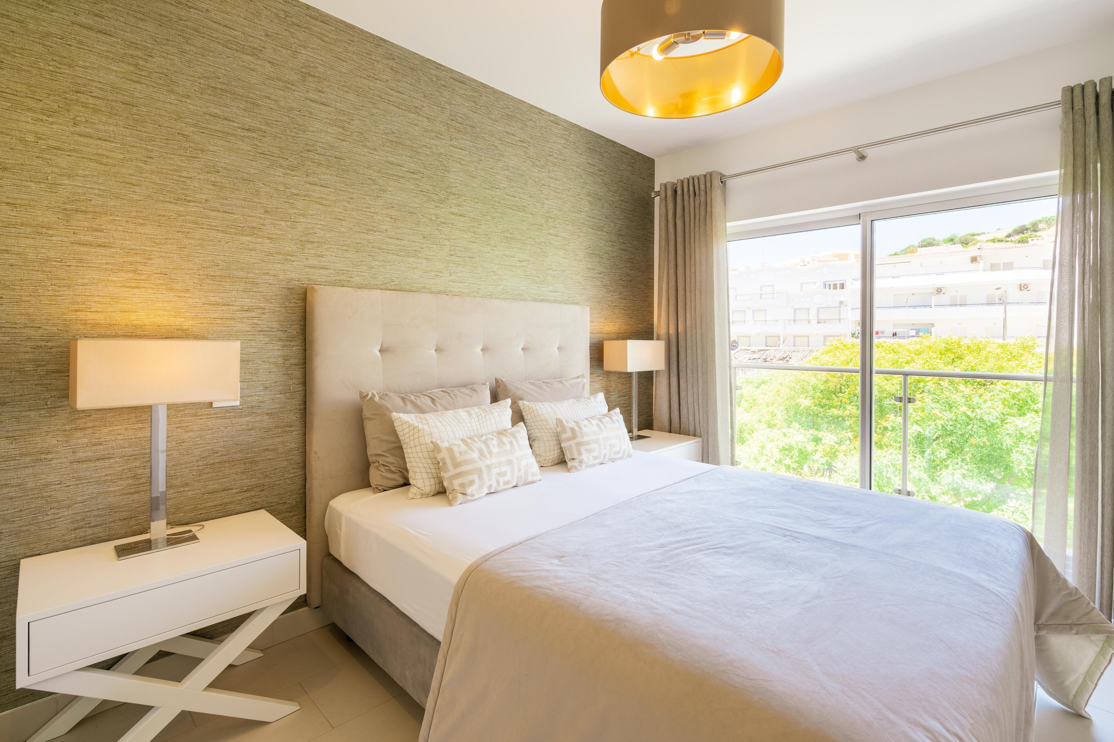 2 soverom, strykejern/-brett, wi-fi og sengetøy