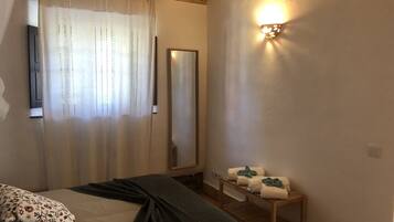 1 quarto, ferros/tábuas de passar roupa, Wi-Fi de cortesia