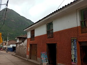 واجهة المنشأة