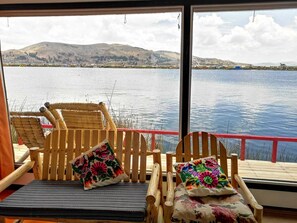 Living area - Uros Titicaca Marca Lodge (Puno)