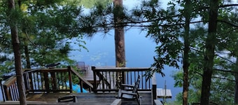 Chandler's Charm - Your Little Piece of Heaven! Dog Friendly - With Fee