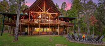 Rose Ridge - Uusi 8BR / 5. 5BA: n ylellinen hirsimökki 25 hehtaarilla - kävele vanhan miehen luolaan!