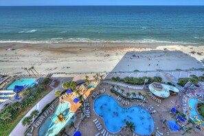 Piscine couverte, piscine extérieure