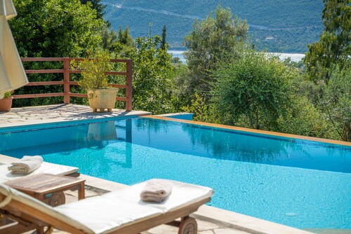 Melissi Villa, overlooking Vasiliki bay, close to the beach and other amenities!
