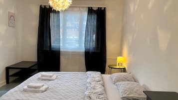 5 bedrooms, WiFi, bed sheets
