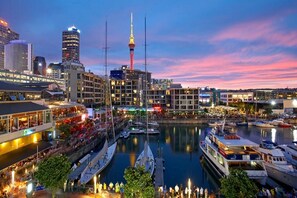 Marina - Comfort and outdoor living in the heart of the city (Auckland CBD)