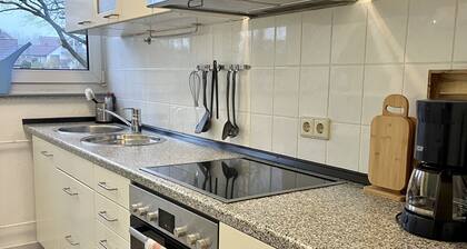 Ruhige Ferienwohnung mit eigenem Balkon und toller Aussicht