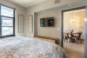 1 habitación, tabla de planchar con plancha, wifi y ropa de cama 