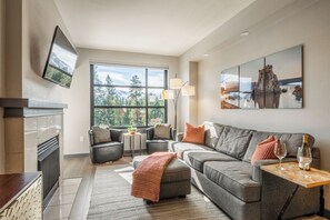 Smart TV, fireplace - Quiet Village Monache Retreat | Balcony Views, Fireplace, Walk to Gondola (Mammoth Lakes)