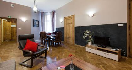 5bdr Old River Apartment im Stadtzentrum