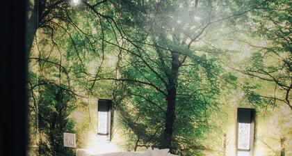 Industrial Luxury apartment - Newly remodeled and Sparkling clean!