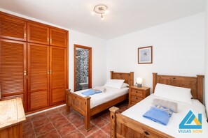 2 bedrooms, in-room safe, iron/ironing board, free WiFi
