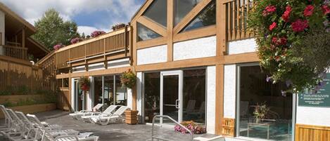 Innenpool, beheizter Pool