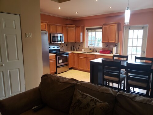 Spacious 2 Bedroom Kensington Cresent New Kgn