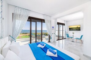 5 chambres, coffres-forts dans les chambres, rideaux occultants