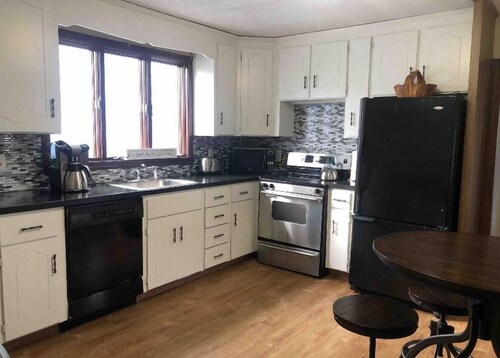 Apartamento de 3 dormitorios cerca del centro de Boston y el aeropuerto