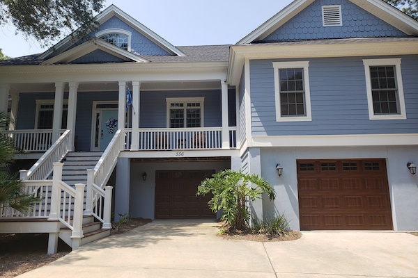 556 Remora Dr