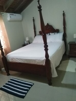 3 bedrooms, WiFi - Spanish Palms Villa, in Spanish Town (Spanish Town)