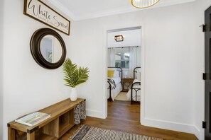 2 Schlafzimmer, Bügeleisen/Bügelbrett, WLAN, Bettwäsche