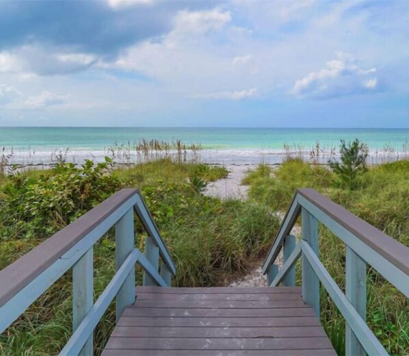 ビーチ、ビーチタオル