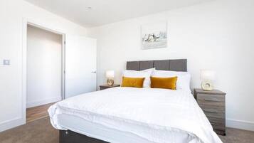 Luxury Apartment | 1 bedroom, Egyptian cotton sheets, premium bedding, memory foam beds