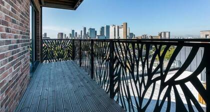 Entire Riverside Flat Canary Wharf views