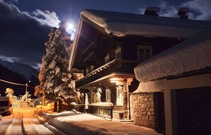 Esterni