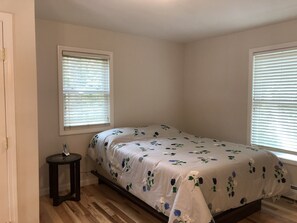 3 quartos, Wi-Fi de cortesia, roupa de cama