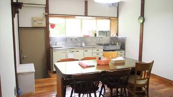 独立别墅 (Private Villa) | 客房内用餐