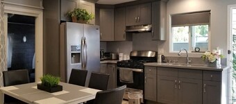 COZY HOME 8 MINUTES to Disneyland, close Little Saigon,Beach