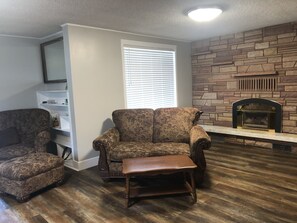 Téléviseur, foyer, lecteur de DVD