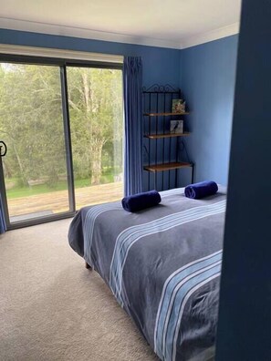 2 bedrooms