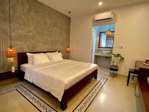 Standard Double Room - Hoian Okra - Hostel (Da Nang)
