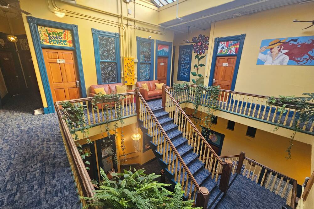 Gaslamp Hostel