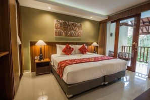 6 bedrooms, in-room safe, iron/ironing board, WiFi - 6-BR of deep tiny river Private Pool Villa 10 Minute work to Mongkeyforest (Ubud)