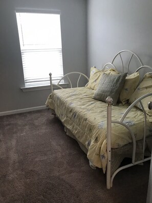 4 多间卧室、WiFi