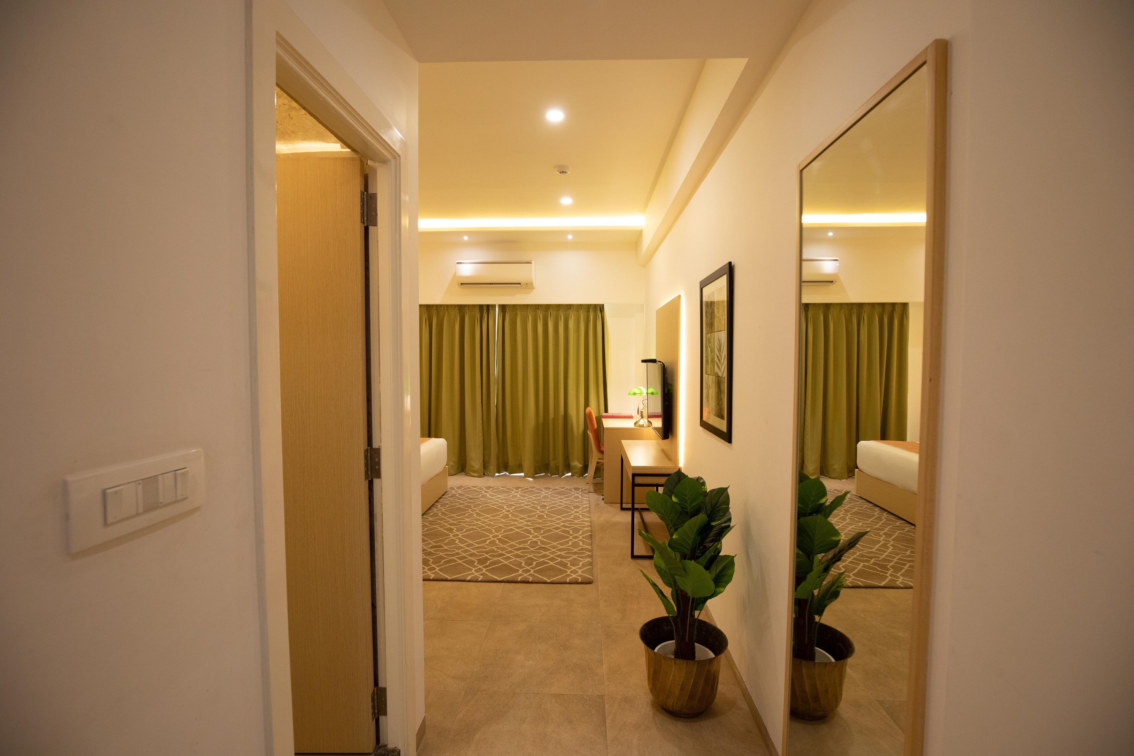 Premier-Zimmer | Zimmersafe, individuell dekoriert, individuell eingerichtet